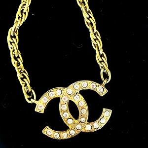 AUTH VINTAGE CHANEL CC LOGO RHINESTONE NECKLACE